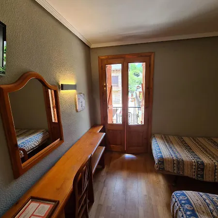 Hotel The Bosost (Bossòst)